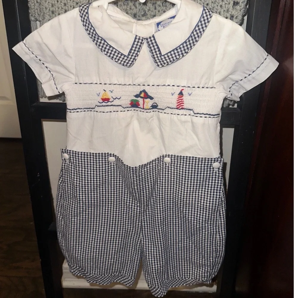 Carriage Boutiques Boys Smocked Beach Sailboat 2pc Set Gingham Bubble Shorts 24M